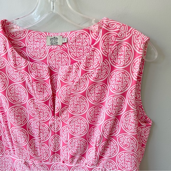 Katherine Way Hampton sleeveless tunic dress with pink medallion print - Picture 4 of 8